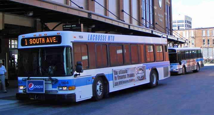 La Crosse MTU Gillig Advantage 1104